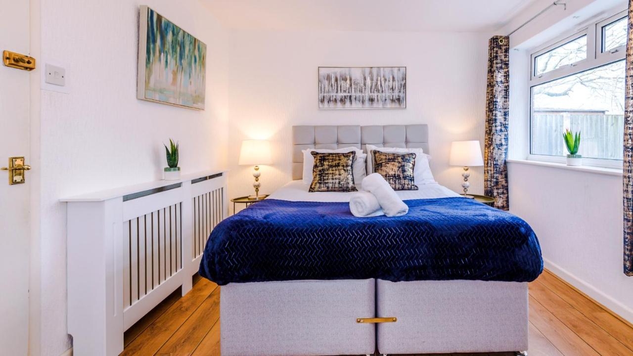 Wervin Newhall Road - 4 Bedroom Chester Home - Parking מראה חיצוני תמונה