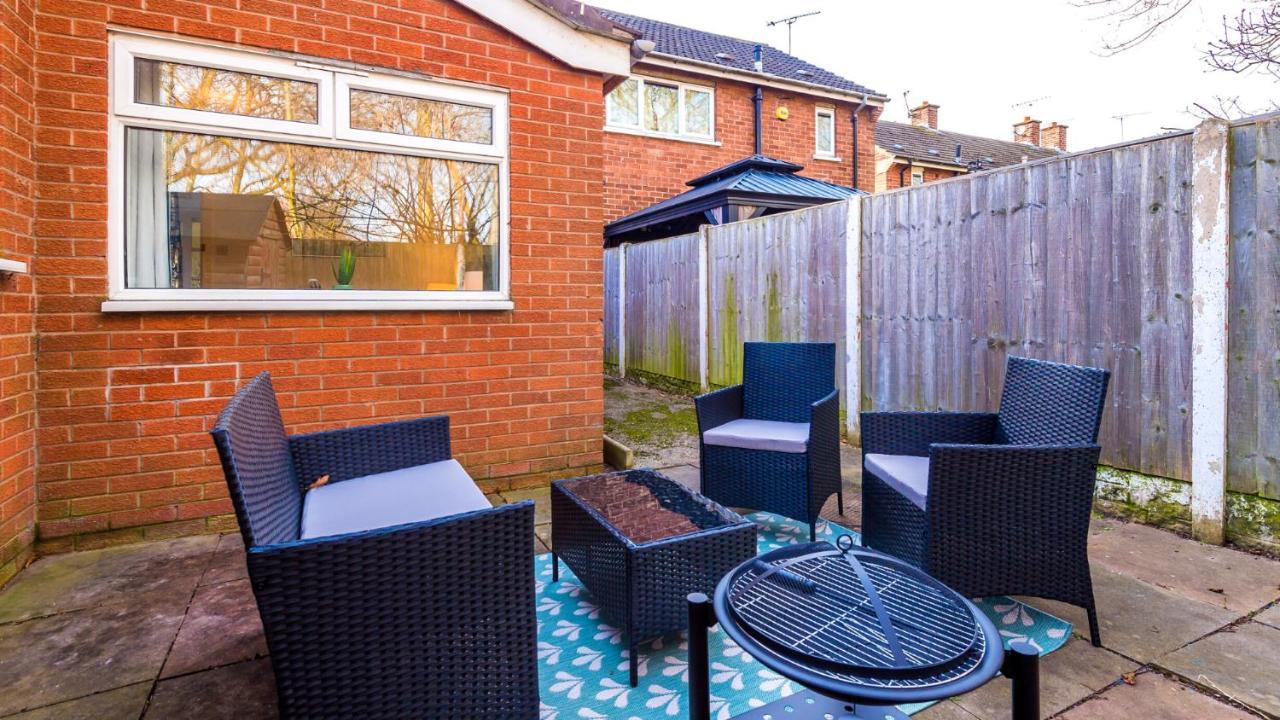 Wervin Newhall Road - 4 Bedroom Chester Home - Parking מראה חיצוני תמונה