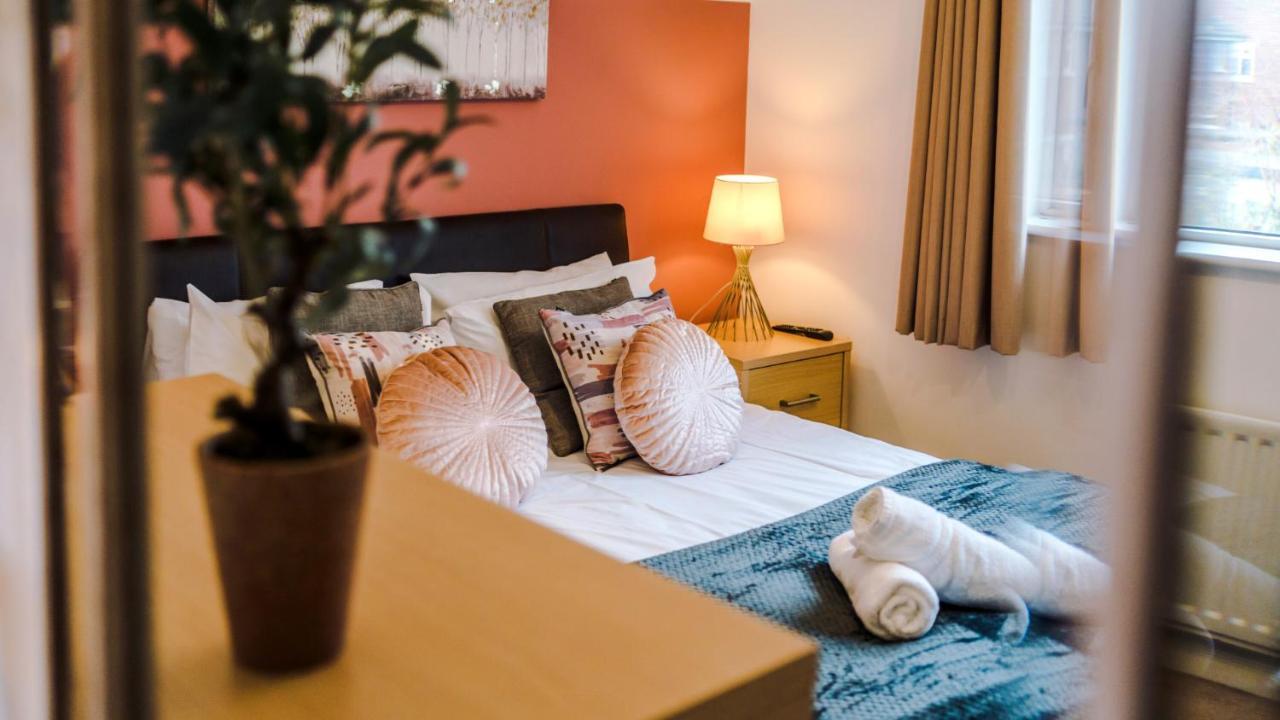 Wervin Newhall Road - 4 Bedroom Chester Home - Parking מראה חיצוני תמונה